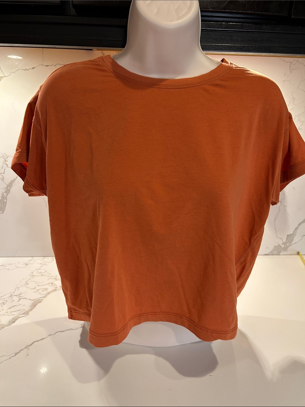 lululemon athletica Women's Rust Crop Tee